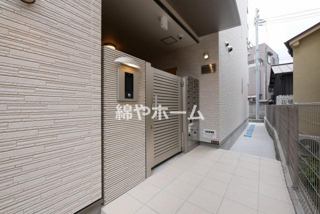 クローバー・シエル長居公園のエントランス|清潔なエントランスです