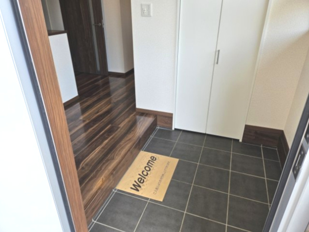北九州市小倉北区泉台2丁目 中古戸建の玄関|玄関です