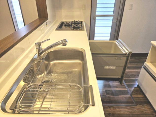 北九州市小倉北区泉台2丁目 中古戸建のキッチン|キッチンです