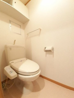 【トイレ】 | ウィッシュⅠ | 清潔感のあるトイレです