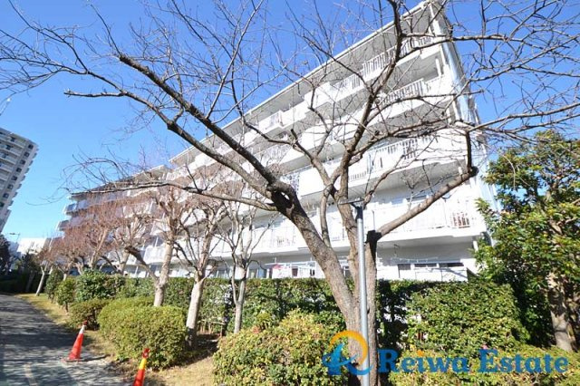 辻堂駅前ハイツ　4号棟の外観