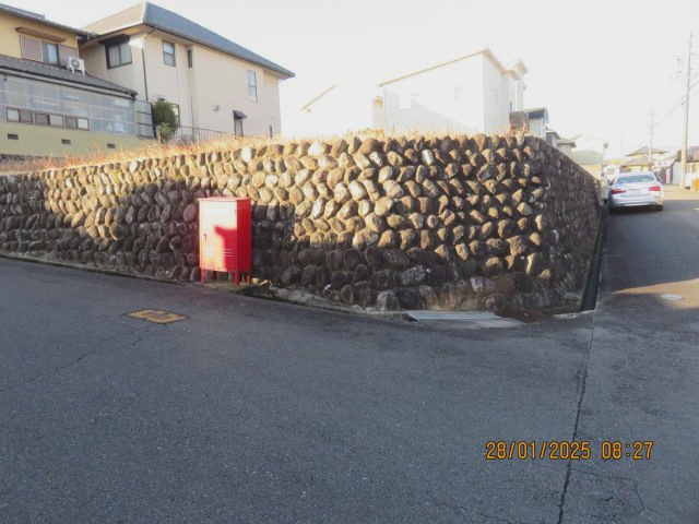 四日市市川島町の売地の前面道路含む現地写真