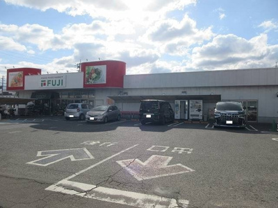 【周辺】 | グリーンフィール | フジ高岡店様まで800m