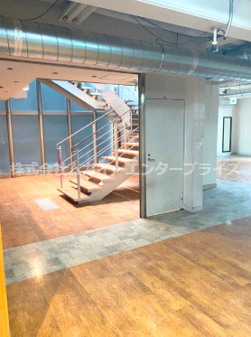 リアライズ西心斎橋ビルの内装