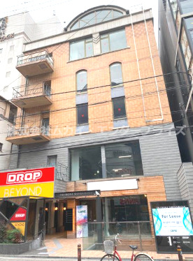 リアライズ西心斎橋ビルの外観