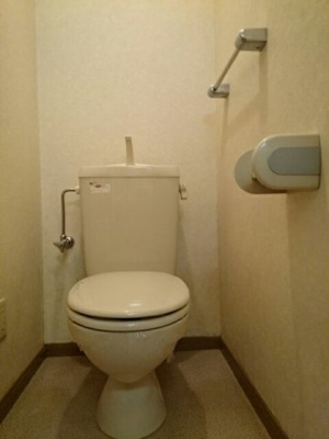 【トイレ】 | パールハイツＣ | 落ち着いた色調のトイレです