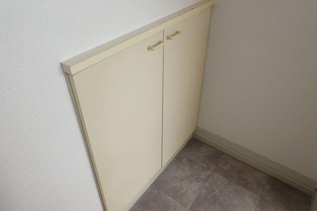 プレジール貝吹の収納|シューズボックス