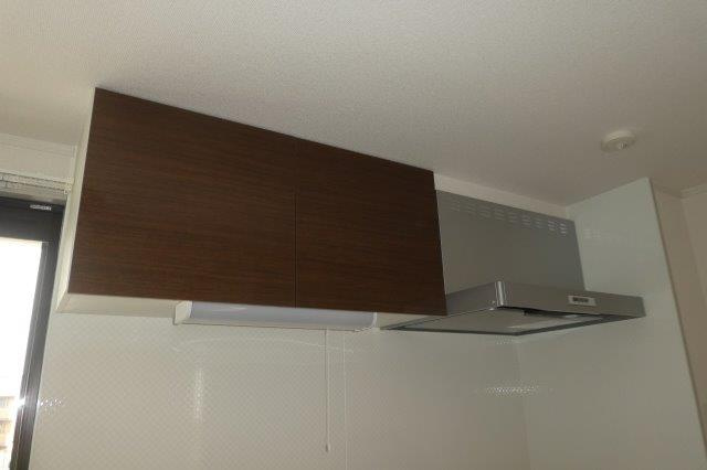 プレジール貝吹のキッチン|キッチン上収納