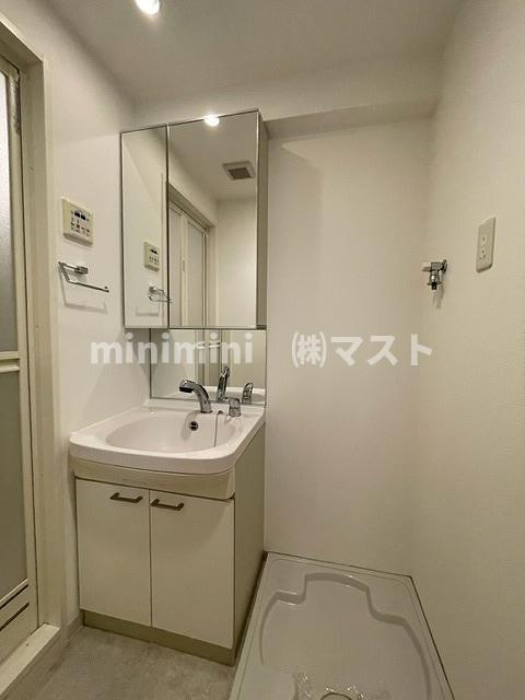 アーデン谷町の洗面所