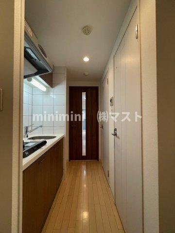 アーデン谷町の玄関