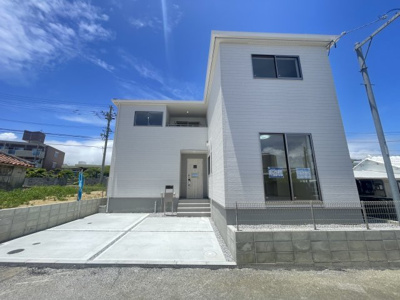 【外観】 | 八重瀬町港川（全2棟）ラスト2号棟 | 2号棟　並列駐車2台可♪オーシャンビュー♪