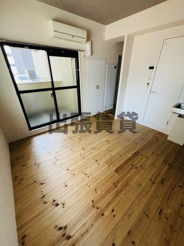 仲介手数料0円！！ダイアパレス新栄の居間・リビング