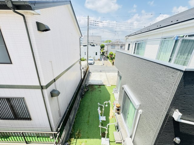 三郷市早稲田７丁目新築戸建【前間小学校：7分】の展望|寝室前バルコニーより南側眺望