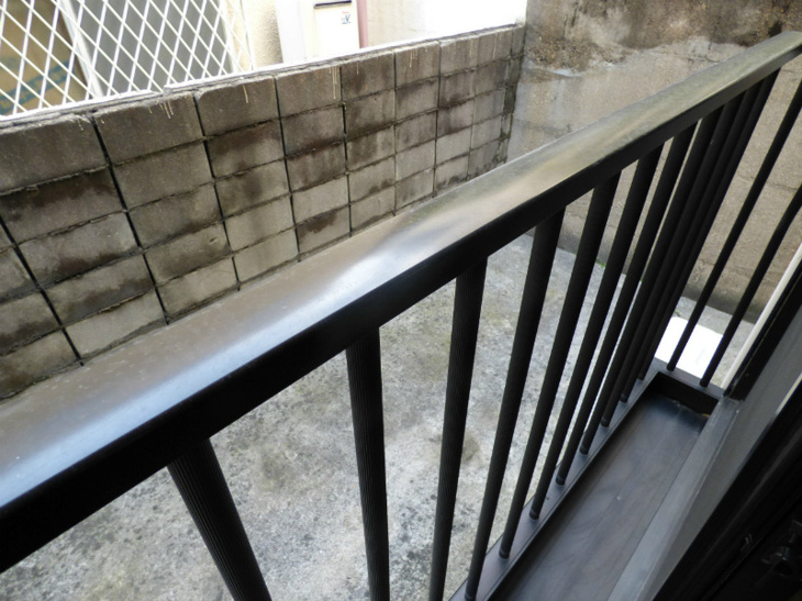 【バルコニー】グリーンコート 