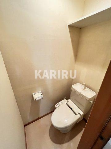 ルナコートのトイレ|同物件別部屋の写真です