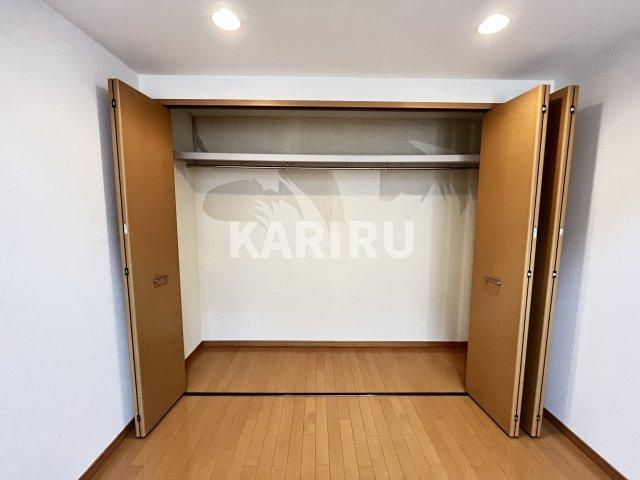 ルナコートの収納|同物件別部屋の写真です