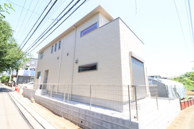 スカイヒルズ川和町