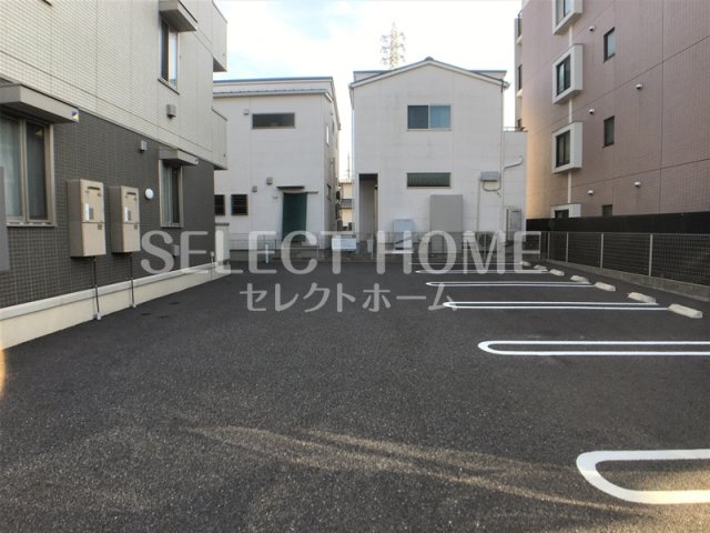 【駐車場】 | ル・プランタン | 車をお持ちの方に嬉しい駐車場付きの物件です