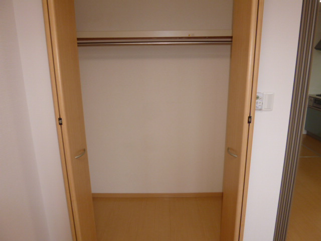 プランタンブルックＢの収納|クローゼット