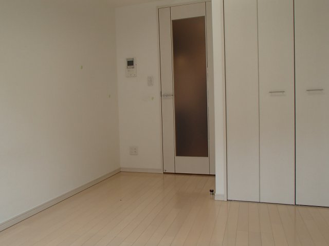 【居間・リビング】 | ルクレ高野台レジデンス
