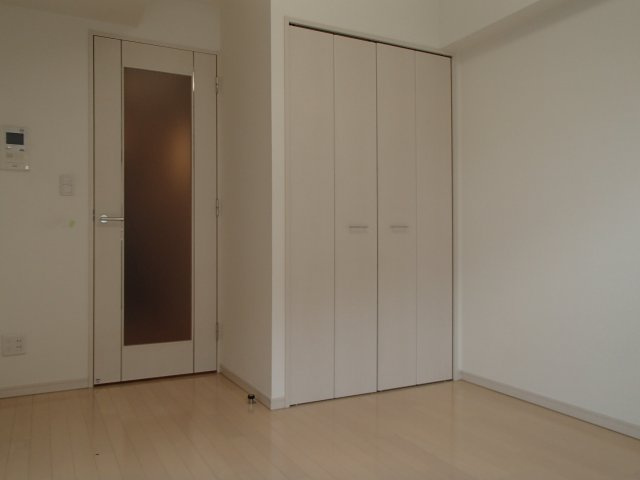 【居間・リビング】 | ルクレ高野台レジデンス