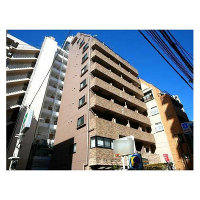 【外観】 | トーシンフェニックス新高円寺参番館 | 鉄筋コンクリート造のがっちりとした建物。