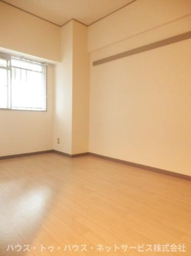 山口ビルの子供部屋