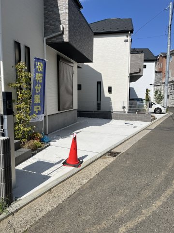 緑区長津田2丁目1期2工区新築戸建の駐車場