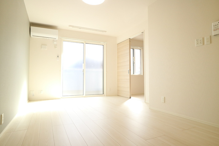 リコルド住吉の居間・リビング