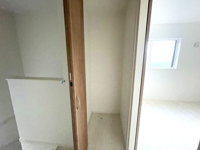 廿日市市住吉二丁目　№35516の収納|2階　廊下収納