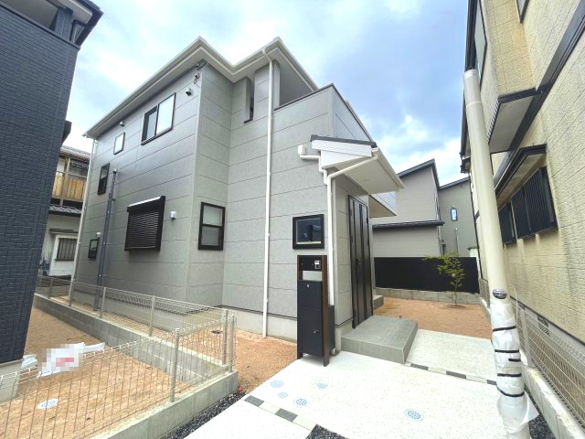 廿日市市住吉二丁目　№35516の外観|グレー系のスタイリッシュな外観
