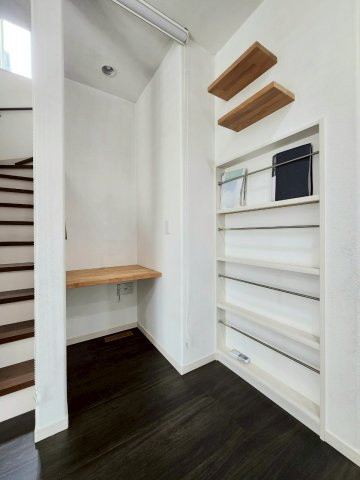 【居間・リビング】の画像