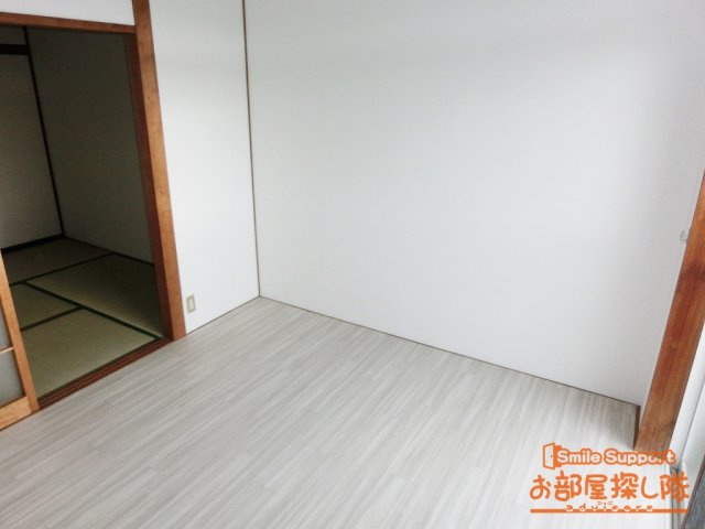 コーポルーブルの洋室