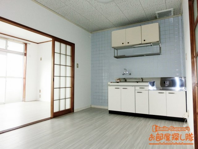 コーポルーブルの居間・リビング