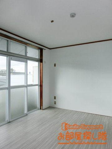 コーポルーブルの洋室