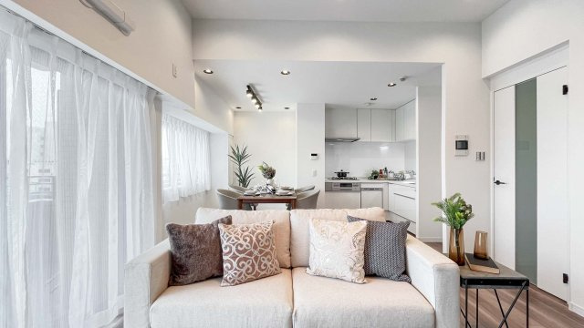 ステイツ三鷹ヴェルパセオの居間・リビング|使いやすいリビングです