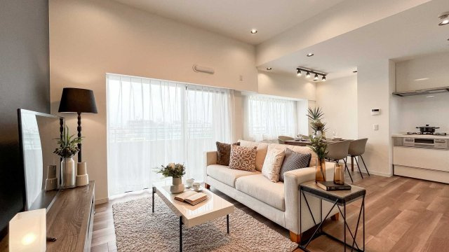 ステイツ三鷹ヴェルパセオの居間・リビング|使いやすいリビングです