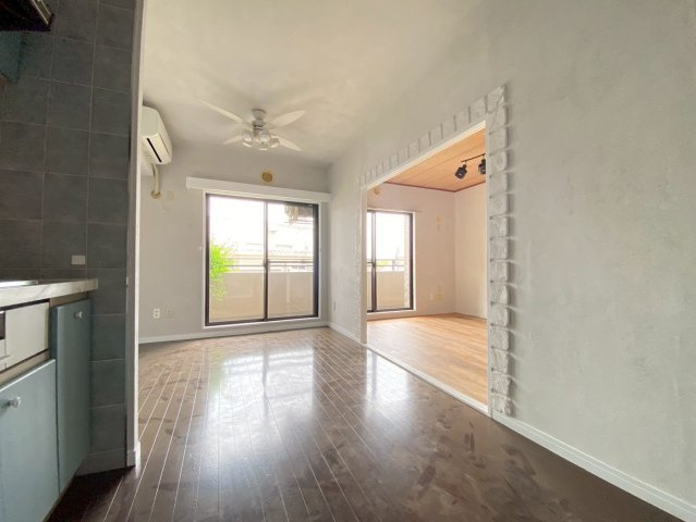 【居間・リビング】