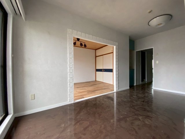 【居間・リビング】