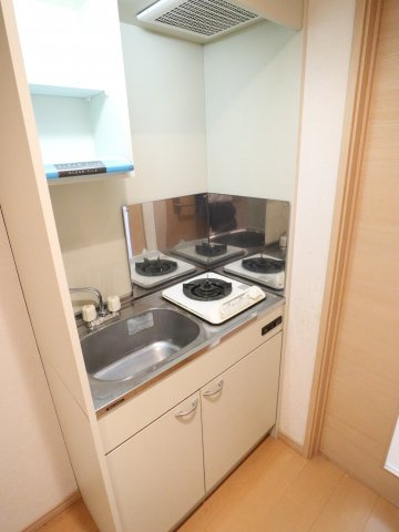 ミラフローレス橘のキッチン|コンパクトなキッチンです