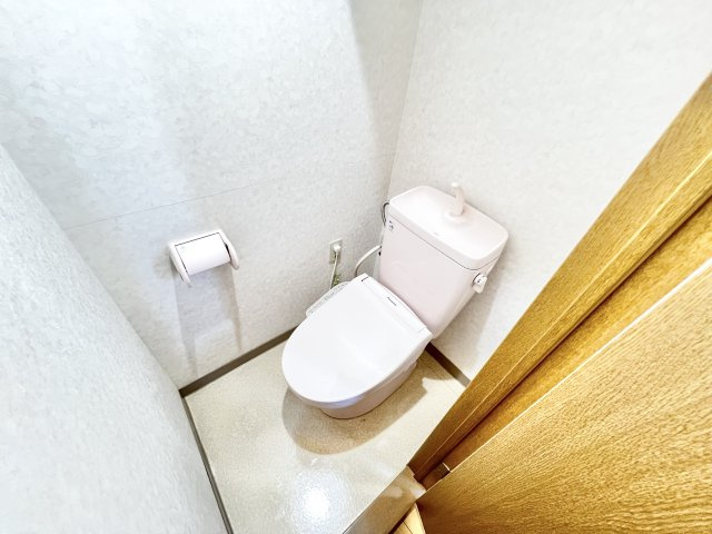 ブルースカイタワーのトイレ|※別部屋参考写真