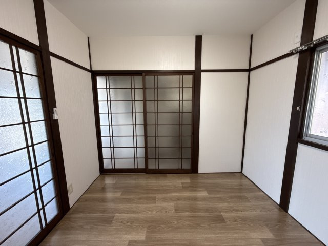 サバイブの寝室