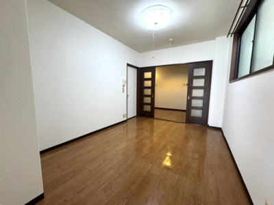 【洋室】 | エスカーラ北山