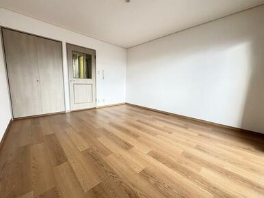 熊本市東区新生１丁目の賃貸マンションの居間・リビング