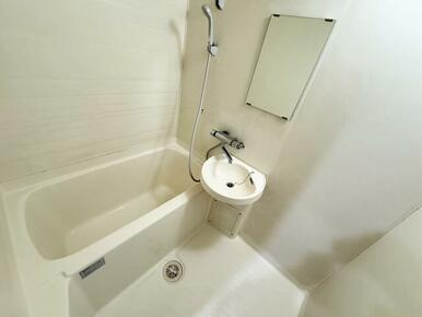 熊本市東区新生１丁目の賃貸マンションの浴室