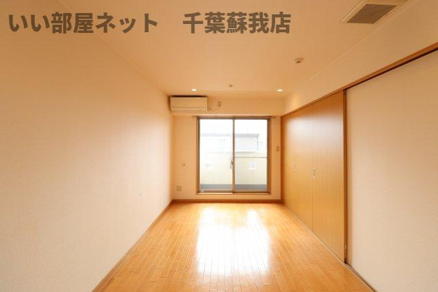 BAY SIDE COURT弐番館の居間・リビング|お二人はもちろん、単身の方にもおすすめの間取りです！