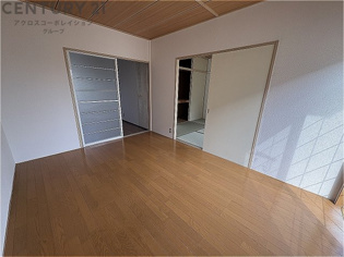 パールシティーの洋室