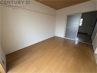 パールシティーの洋室