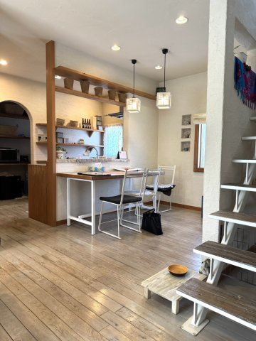 高崎市足門町1396-1の居間・リビング