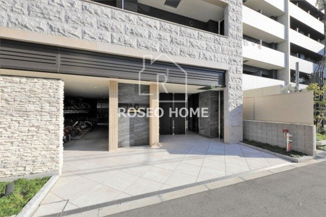 グレースリバー中之島のエントランス